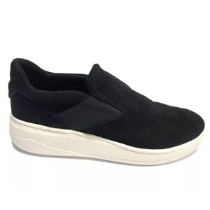 Evolve Women’s Tye, Black Slip-On Sneakers, Size 10 M